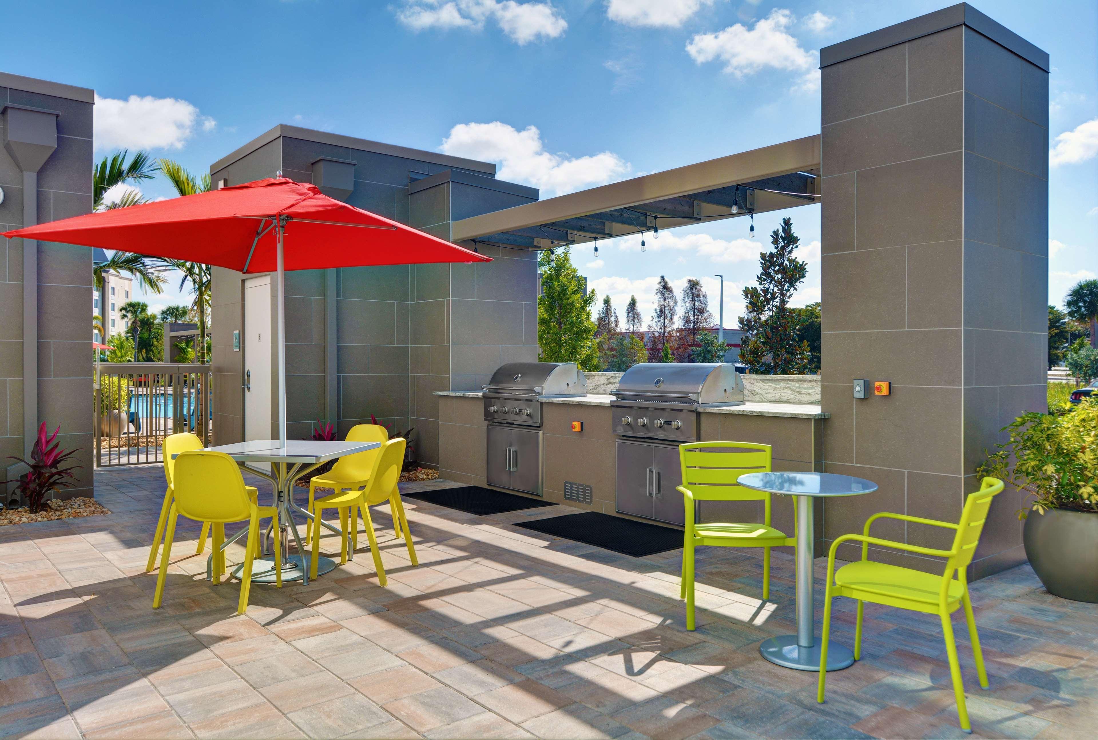 Home2 Suites By Hilton Fort Myers Colonial Blvd Ngoại thất bức ảnh